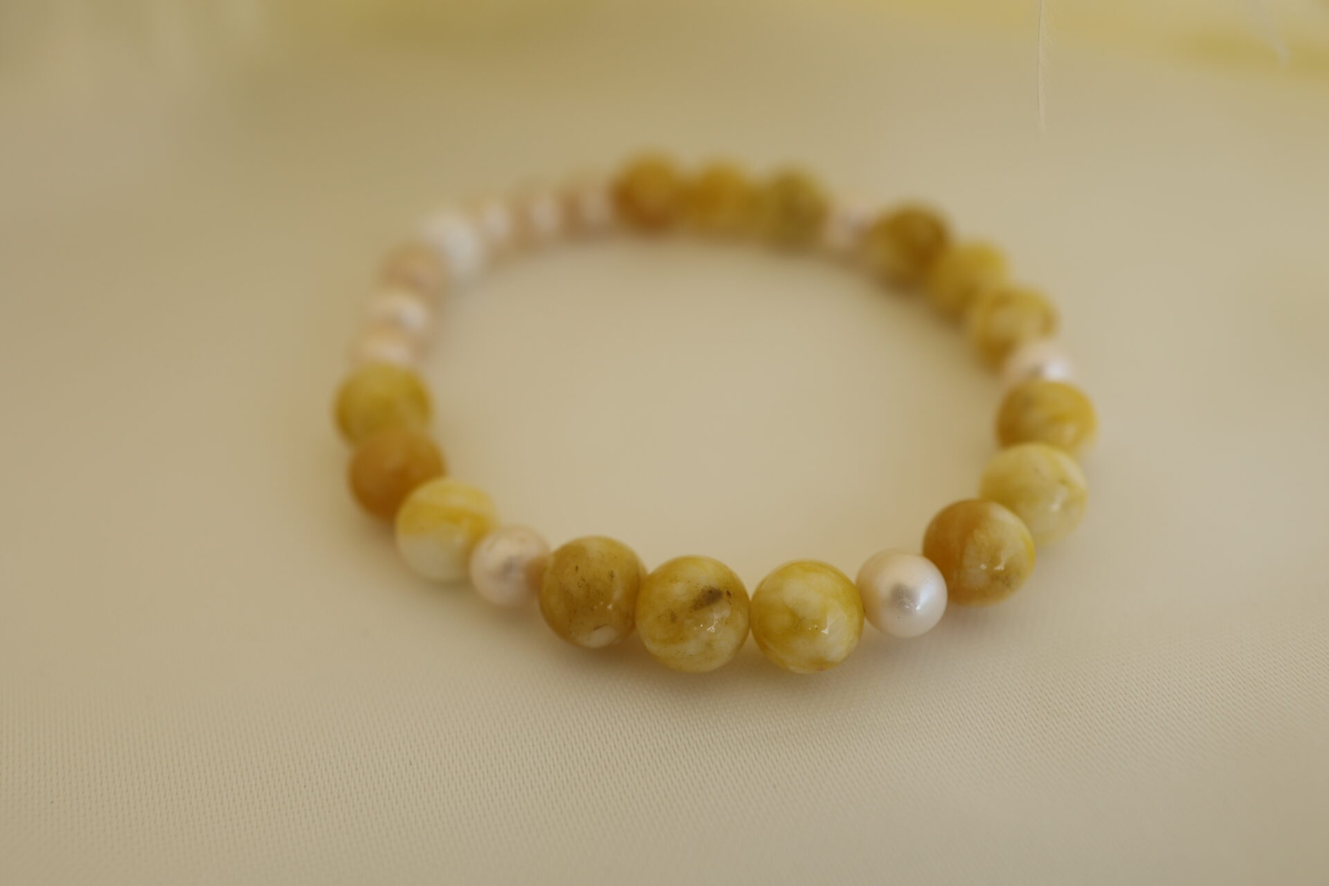 Königin Mina: Armband