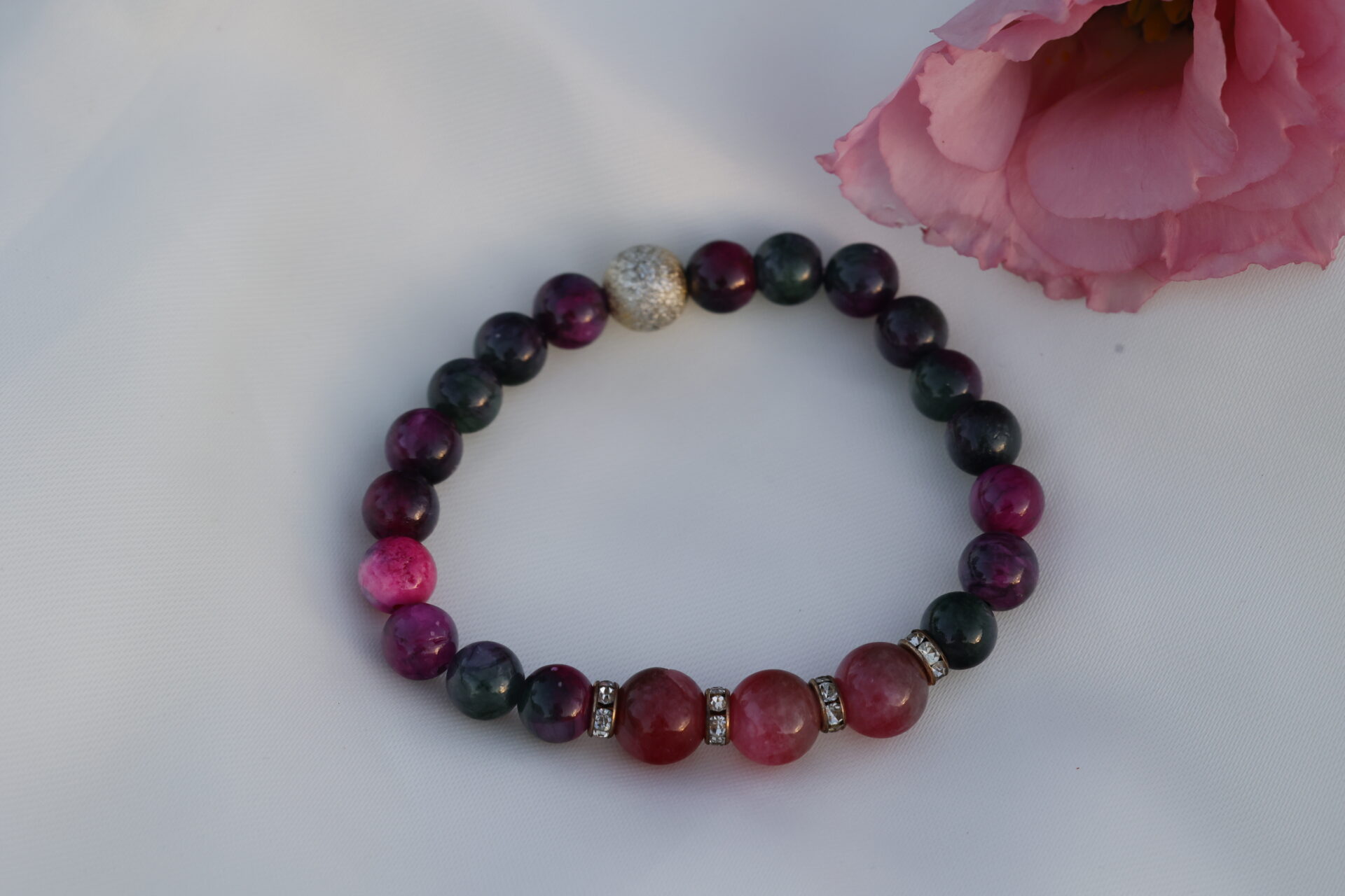 Rosa Queen Armband